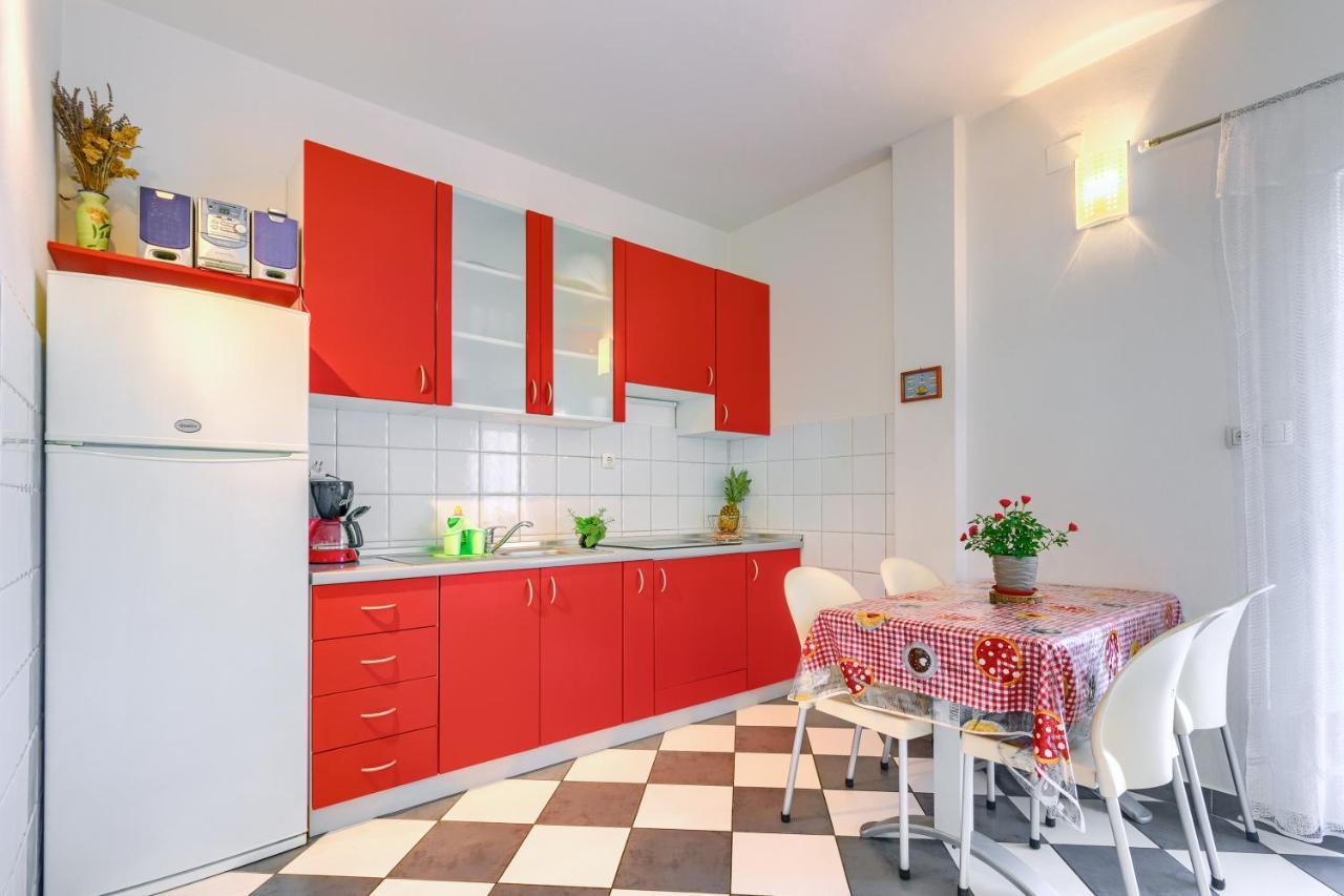 Apartmani Vukicevic Vodice Exteriér fotografie