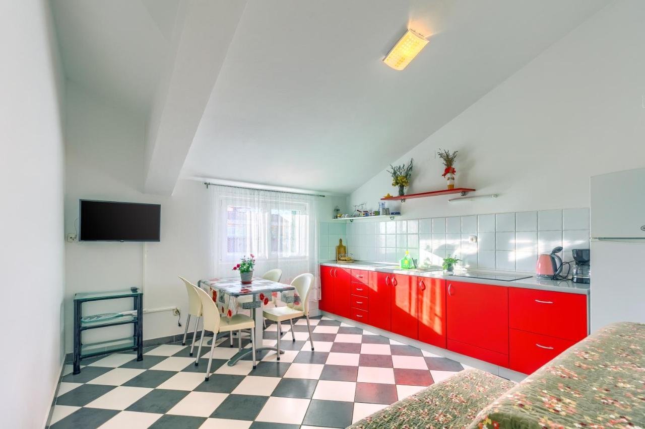 Apartmani Vukicevic Vodice Exteriér fotografie