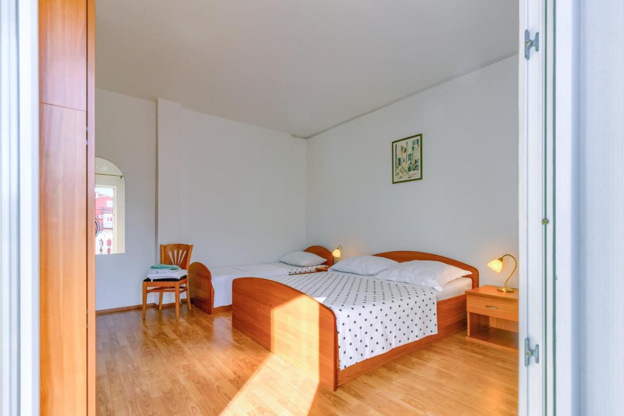 Apartmani Vukicevic Vodice Exteriér fotografie