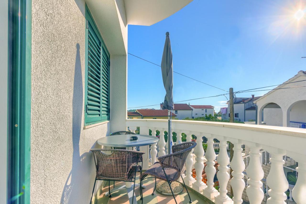 Apartmani Vukicevic Vodice Exteriér fotografie