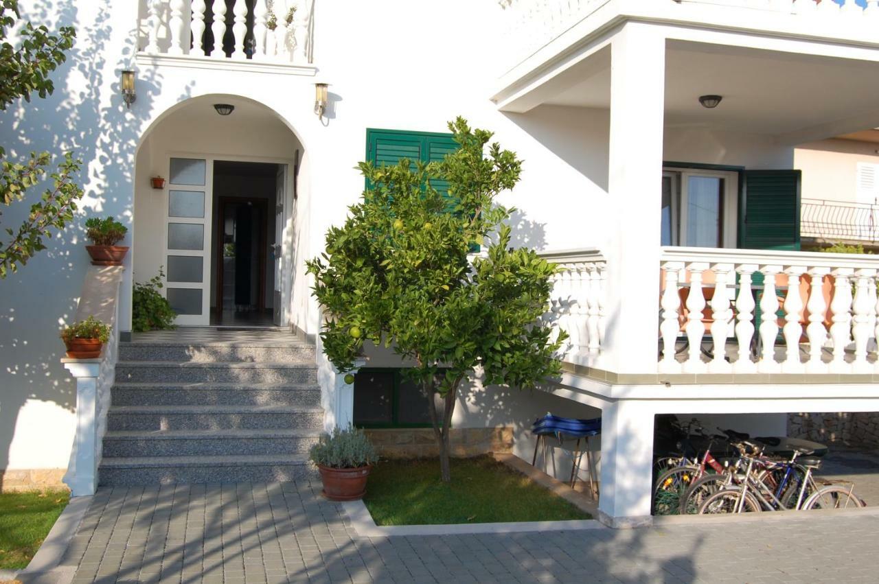 Apartmani Vukicevic Vodice Exteriér fotografie